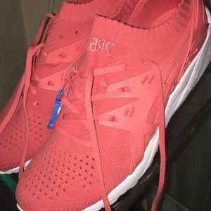 Peach gel ASICS